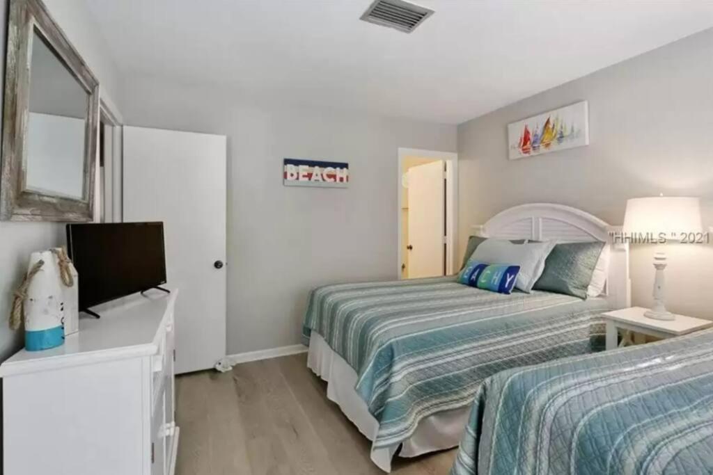 New Pics! Harbour Town 3Br/3Ba - Pool Access - Book Now Villa Хилтън Хед Айлънд Екстериор снимка