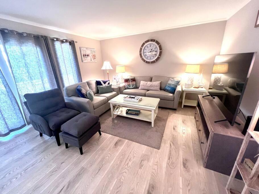 New Pics! Harbour Town 3Br/3Ba - Pool Access - Book Now Villa Хилтън Хед Айлънд Екстериор снимка